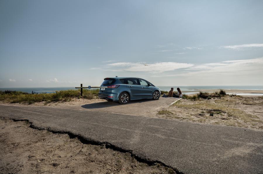  Ford S-Max ST-Line 2019 года  (WW) (фото 11 из 13)